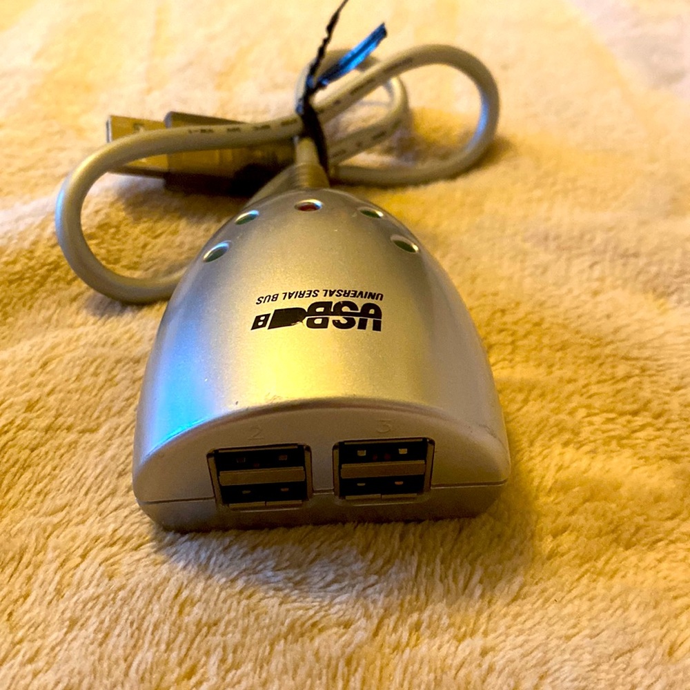 Dynax for port USB hub